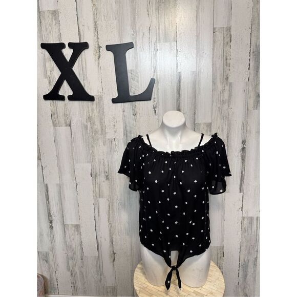 Polkadot blouse - Picture 2 of 7